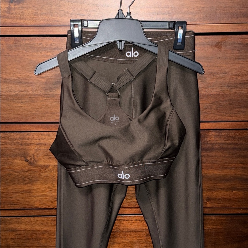 alo | Espresso Airlift Suit Up Bra & Airlift High-Waist Suit Up Legging Set - Picture 9 of 9